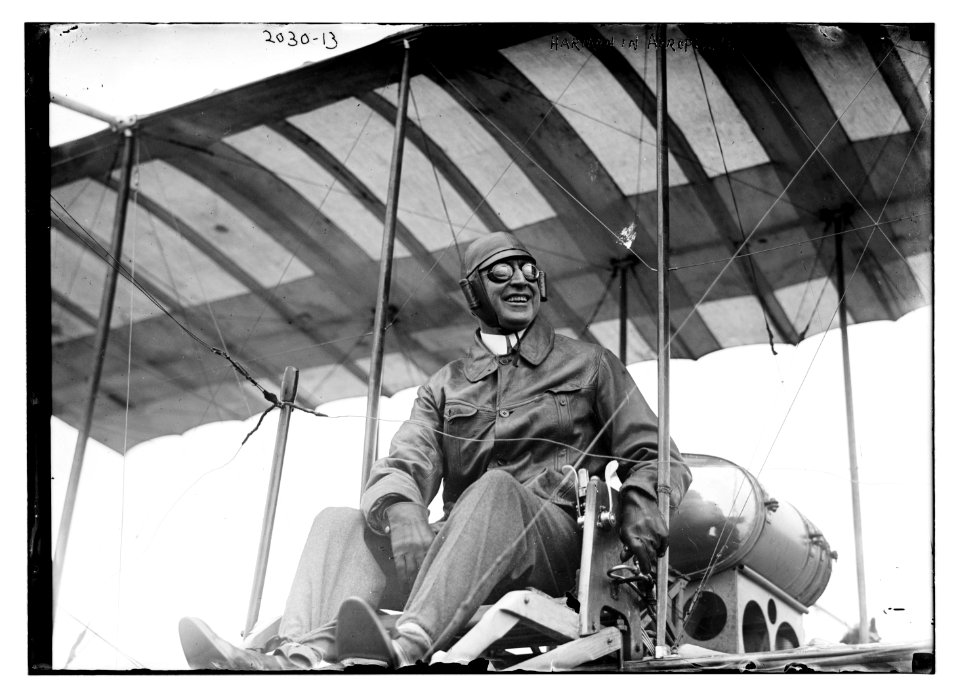 Harmon in aeroplane LCCN2014688183