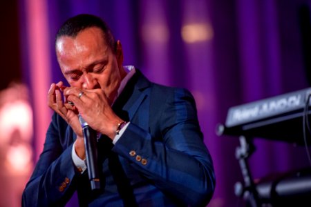 Harmonica-virtuoso-Frédéric-Yonnet-2020
