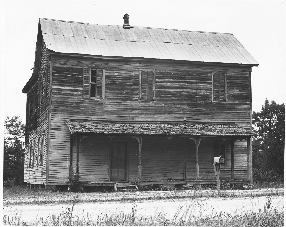 Harmony Community, Putnam County, Georgia. Negro Masons of the community meet in this rickety build . . . - NARA - 521390