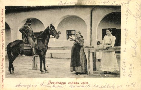 Haranghy György Hortobágyi csárda előtt 0124169