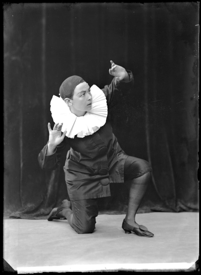 Harriet Bosse in Lögnens ansikten at Svenska teatern 1912 - SMV - NB097