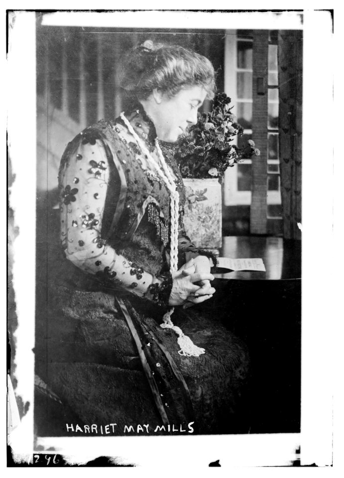 Harriet May Mills LCCN2014686769