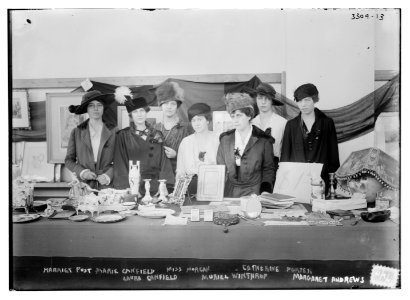 Harriet Post, Marie Canfield, Miss (Camilla) Morgan, Catherine Porter, Laura Canfield, Muriel Winthrop, and Margaret Andrews LCCN2014703539