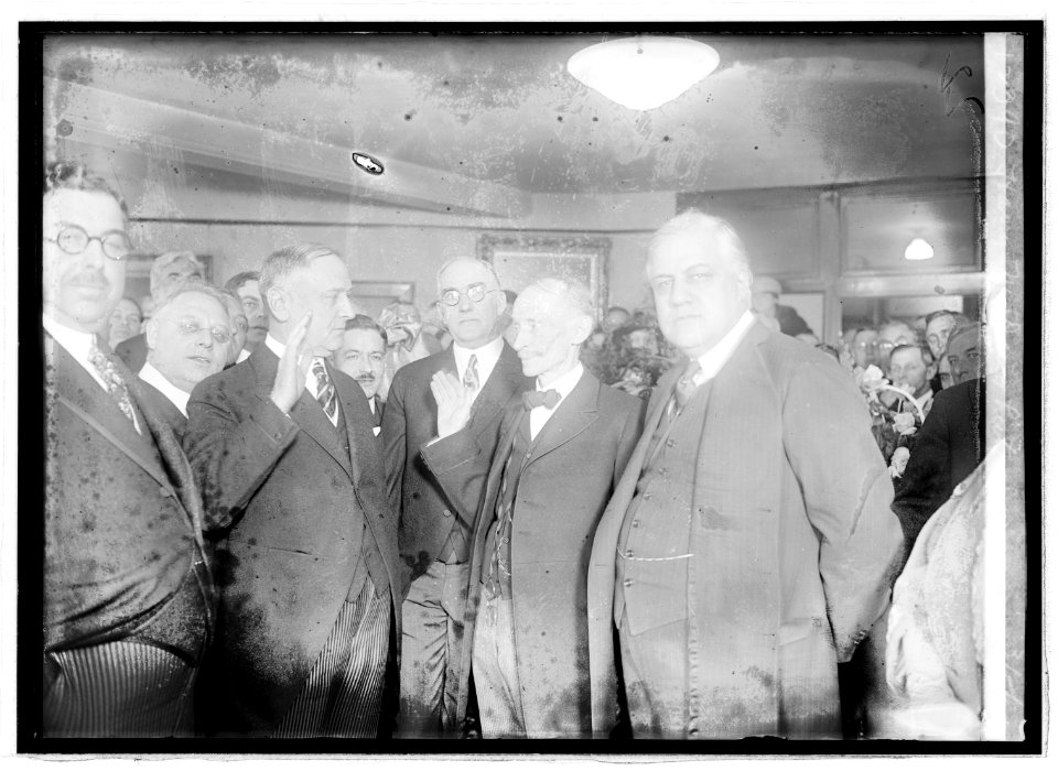Harry M. Daugherty swearing in, 3-5-21 LCCN2016844985