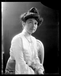 Harriet Bosse, porträtt 1904 - SMV - NB144