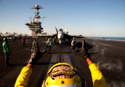 HARRY S. TRUMAN (CVN 75) 131109-N-LH273-073 (10772582016)