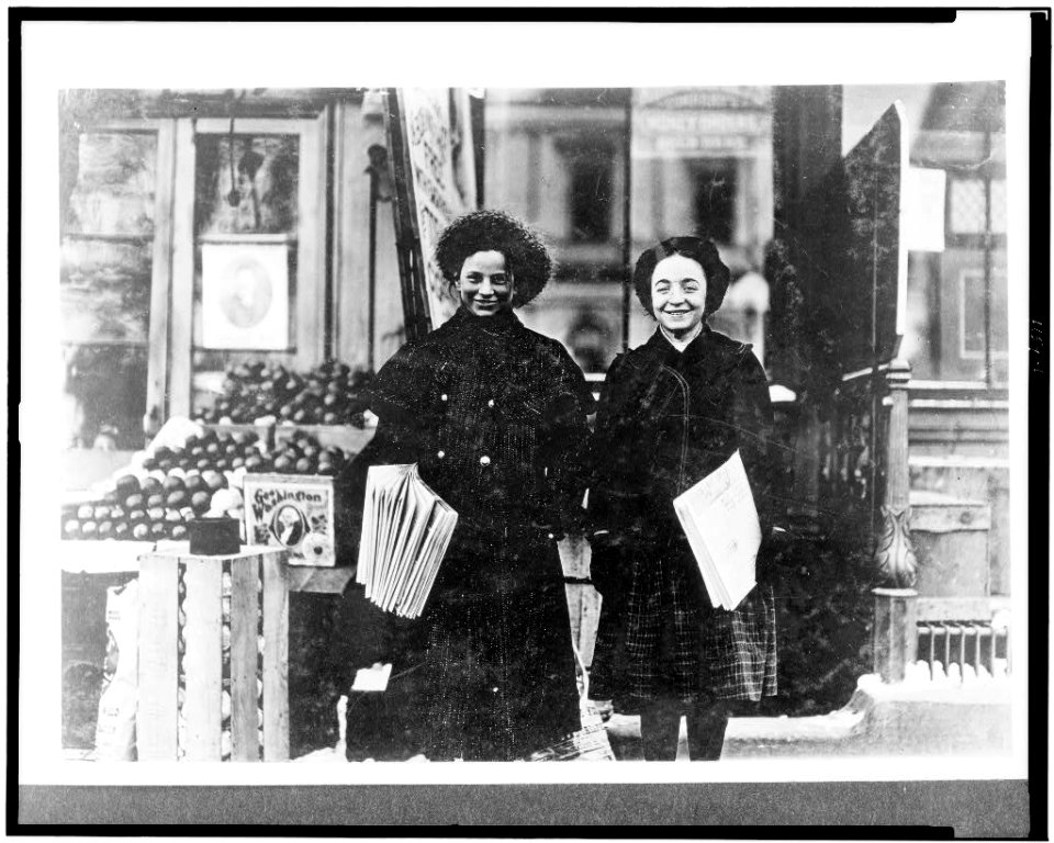 Hartford Newsgirls. Tallest, Celia Barr, has been selling 2 years. LOC cph.3c15901