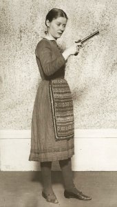 Harvard Theatre Collection - Entwistle, TCS 28 - edit