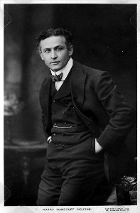 Harry Handcuff Houdini LCCN96518835 photo