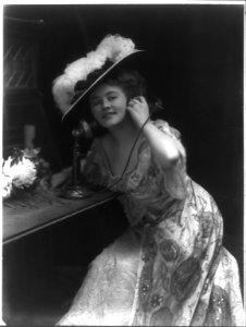 Hatted girl with telephone LCCN2013647221