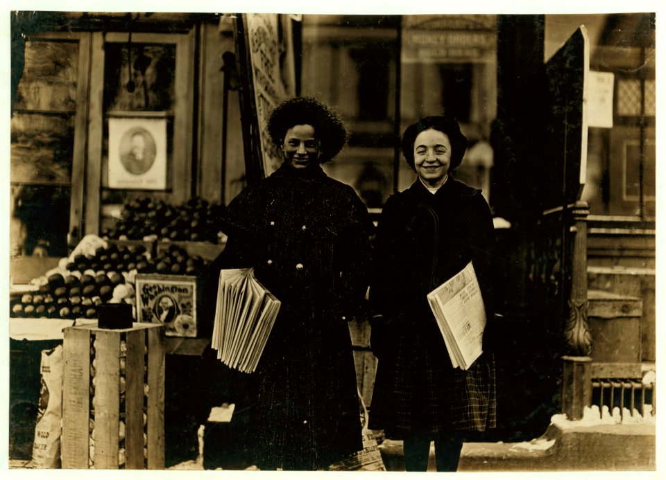 Hartford Newsgirls. Tallest, Celia Barr, has been selling 2 years. LOC cph.3c15901