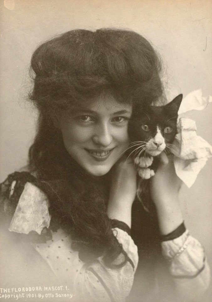 Harvard Theatre Collection - Evelyn Nesbit TCS 2 (seq 22)