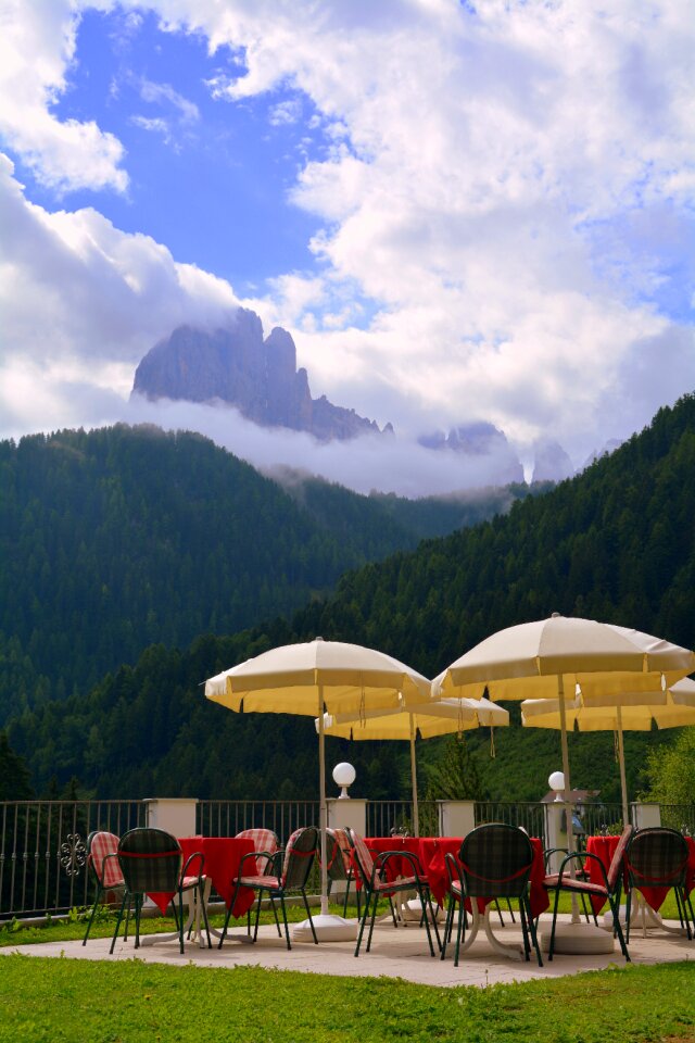 Chairs tables clouds