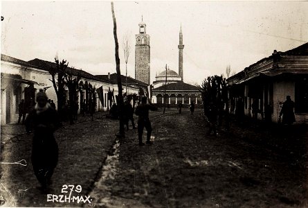 Hauptstrasse in Tirana. (BildID 15571778)