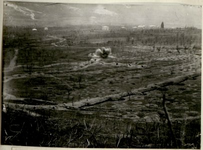 Hauptübung des Sturmkurses in Levico, Explosionen von Handgranaten und Minen (BildID 15622906)