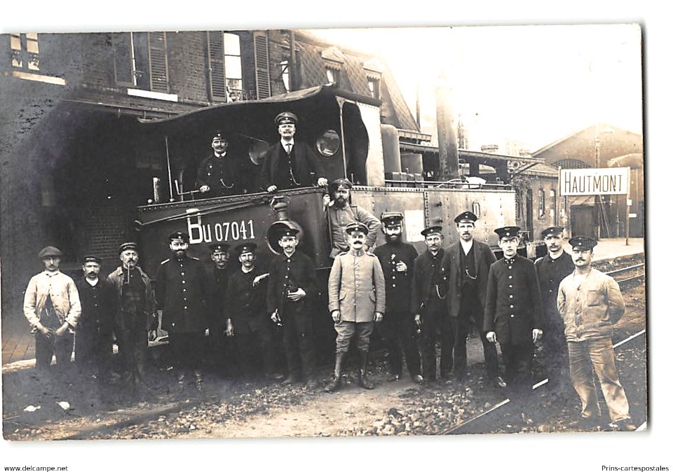 Hautmont - La gare et le train - présence Allemande (19 May 1915)