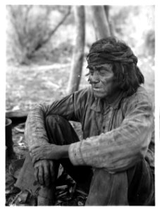 Havasupai Indian man, a story teller, ca.1899 (CHS-3845)