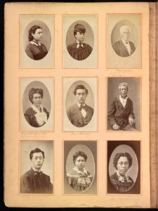 Hawaii album, p. 10, portraits of Hawaiian women and men LCCN2016651358