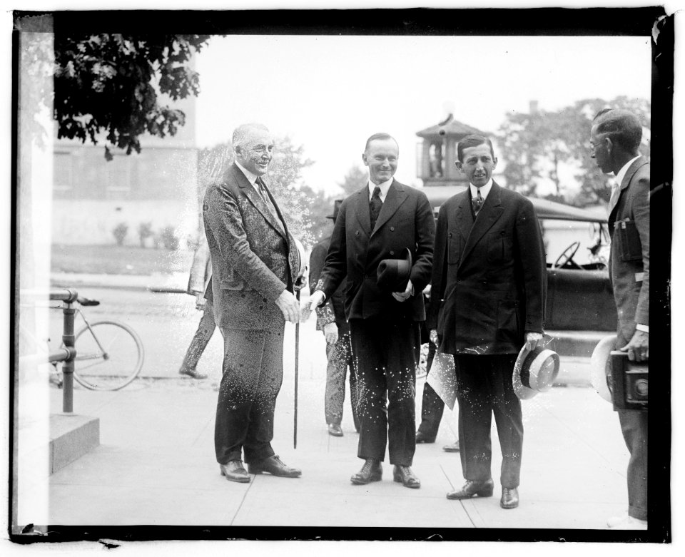 Hayes, Coolidge & Hayes LCCN2016828293