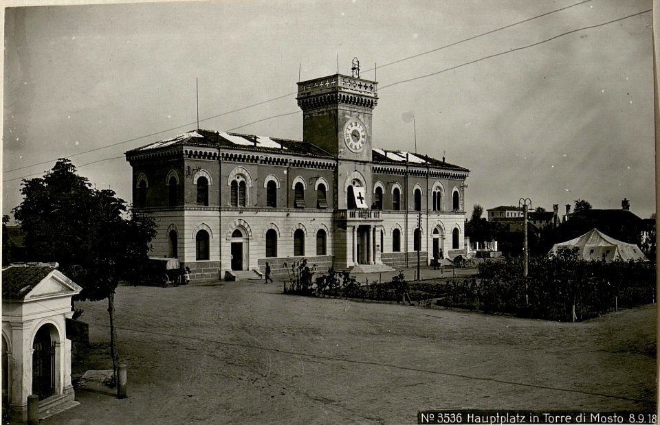 Hauptplatz in Torre di Mosto (BildID 15624169)