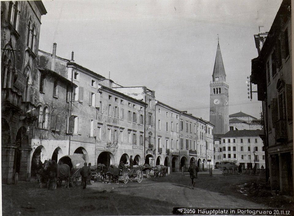 Hauptplatz in Portogruaro 20.11.17. (BildID 15611241)