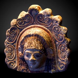 Head of a diadem-crowned deity-MAHG 022009-P6130531-gradient