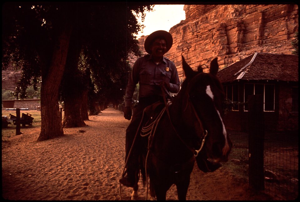 Havasupai Indian Village (4269080344)