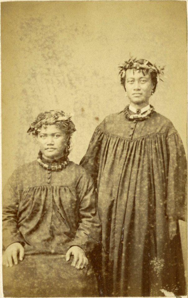 Hawaiian Style of Dress, photograph by Menzies Dickson