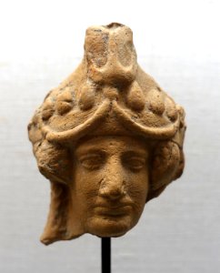 Head of a youth with hairband, Magna Graecia, Taranto, mid 5th century BC, terracotta, H 4391 - Martin von Wagner Museum - Würzburg, Germany - DSC05734 photo