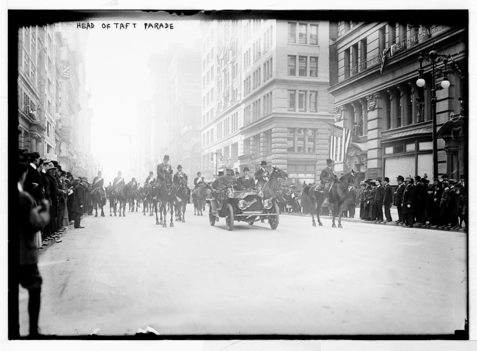 Head of Taft Parade (New York) LCCN2014682922