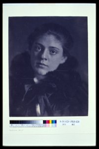Head-and-shoulders portrait of actress Ethel Barrymore, facing front LCCN2004676228 photo