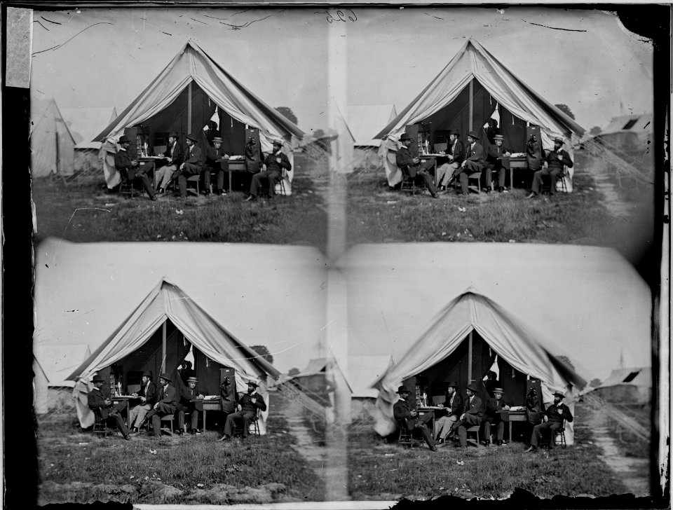 Headquarters - NARA - 529164