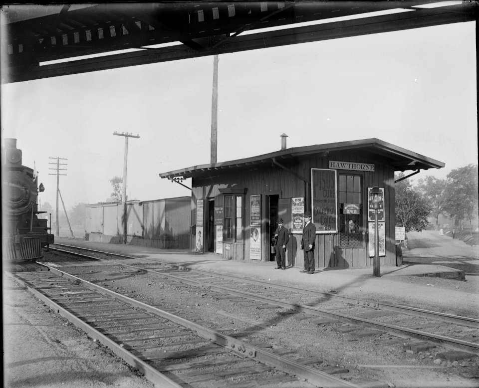 Hawthorne station - Bailey photo