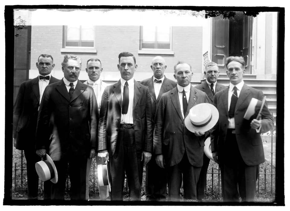 Headquarters Defections LCCN2016821966