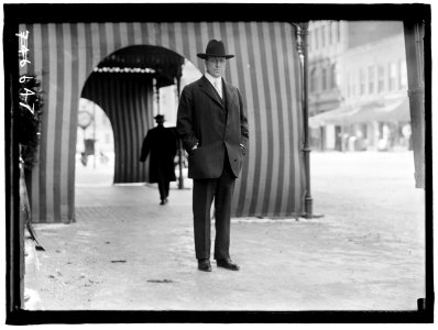 HEARST, WILLIAM RANDOLPH. SNAP AT WILLARD LCCN2016863494