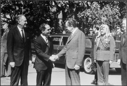 Head of State visit by King Hussien of Jordan - NARA - 194620