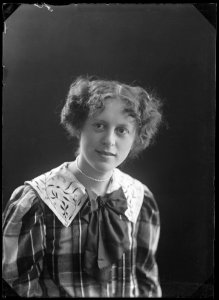 Hedvig Nentzén, actor, undated portrait - SMV - GN012