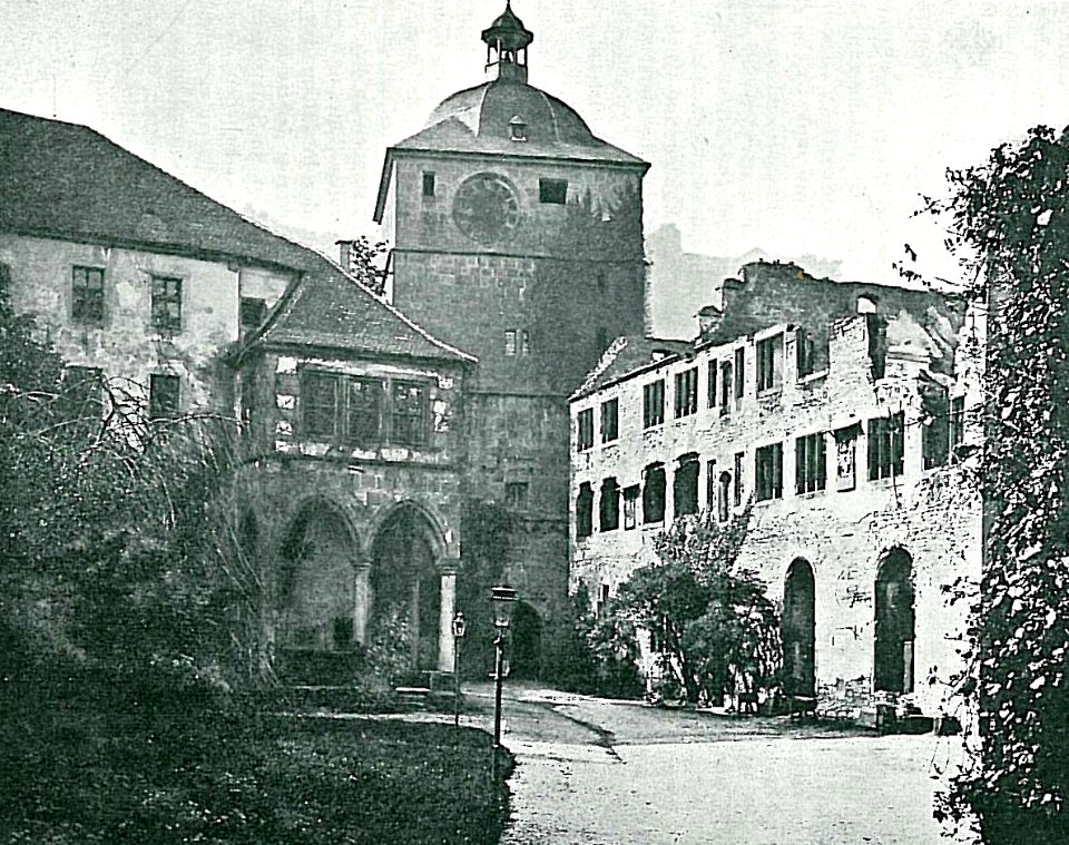 Heidelberger Schlosshof (Karl Lange) 1895