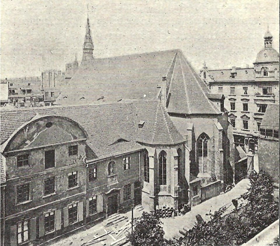 Heiligegeistkirche Blick auf die Heilige Geistkirche mit Annenkapelle von Annenstift aus