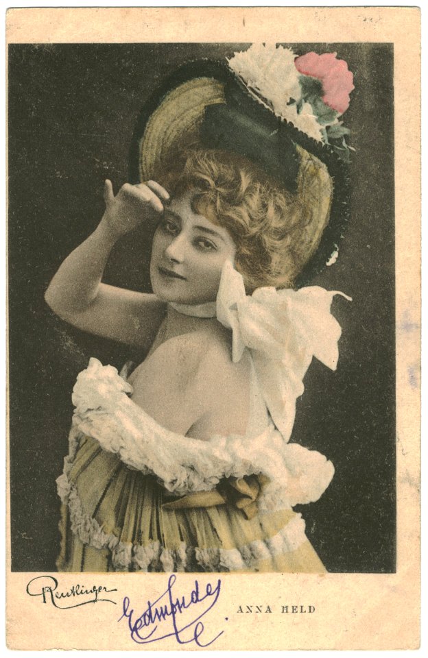 HELD, Anna CJ. Photo Reutlinger
