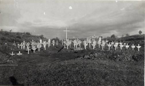 Heldenfriedhof bei Zalosce, Gräber gefallener Helden a.d.XI.Isonzoschl. (BildID 15602388)