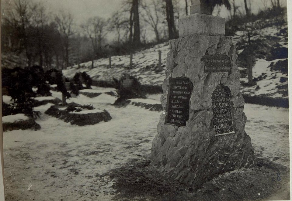 Heldenfriedhof Hadik Husaren bei Rarancze Gedenkstein. (BildID 15657546)