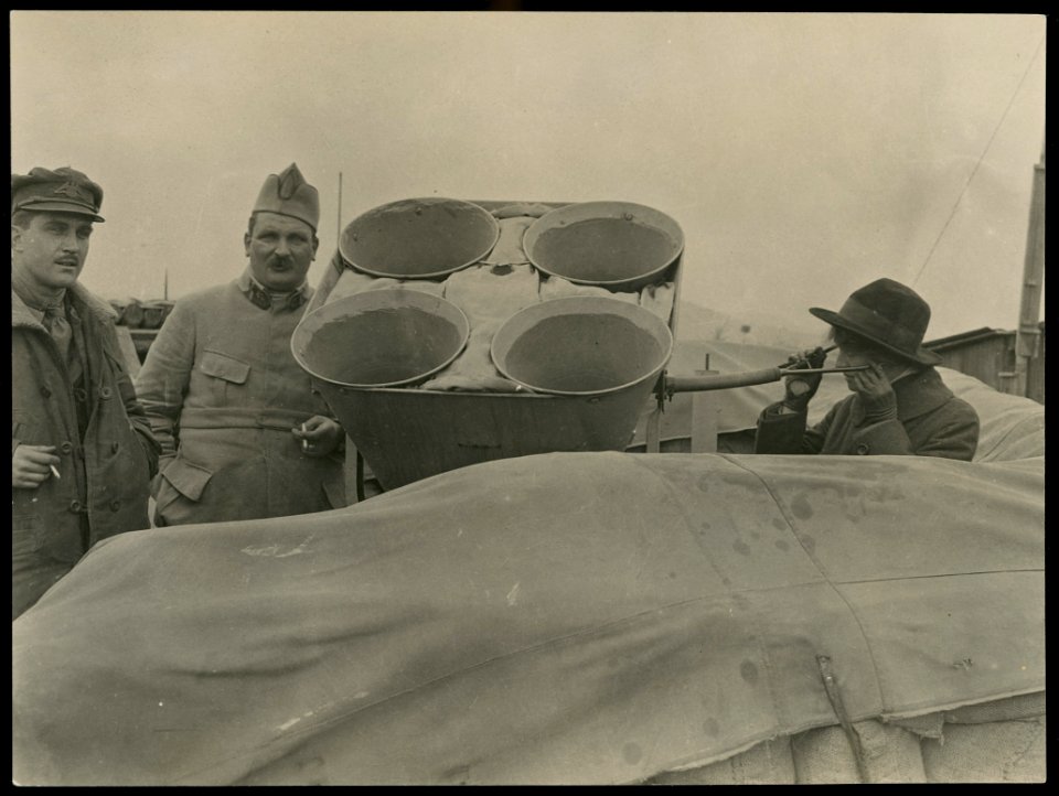 Helen Johns Kirtland listening for aircraft using acoustic radar LCCN2016652126