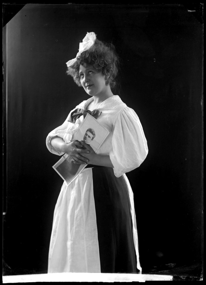 Helfrid Lambert in Stockholmsluft at Södra teatern 1905 - SMV - GL005