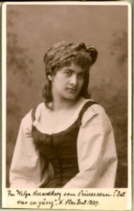 Helga Rundberg, rollporträtt - SMV - H4 101