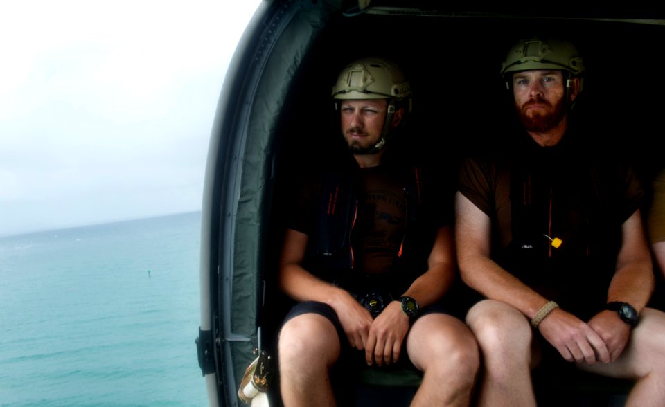 Helicopter insertion familiarization, RIMPAC 2014 140717-N-GO855-038