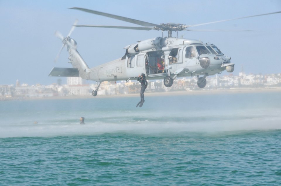 Helicopter rope suspension training 150305-N-VJ282-260