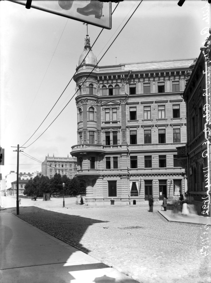 Helsinki 1892, Pieni Roobertinkatu 13, 16. Yrjönkatu 3, 4. Erottajankatu 1. Uudenmaankatu 1, 3, 5, 3-1. Kolmikulma. - N1154 (hkm.HKMS000005-km0000mflt)