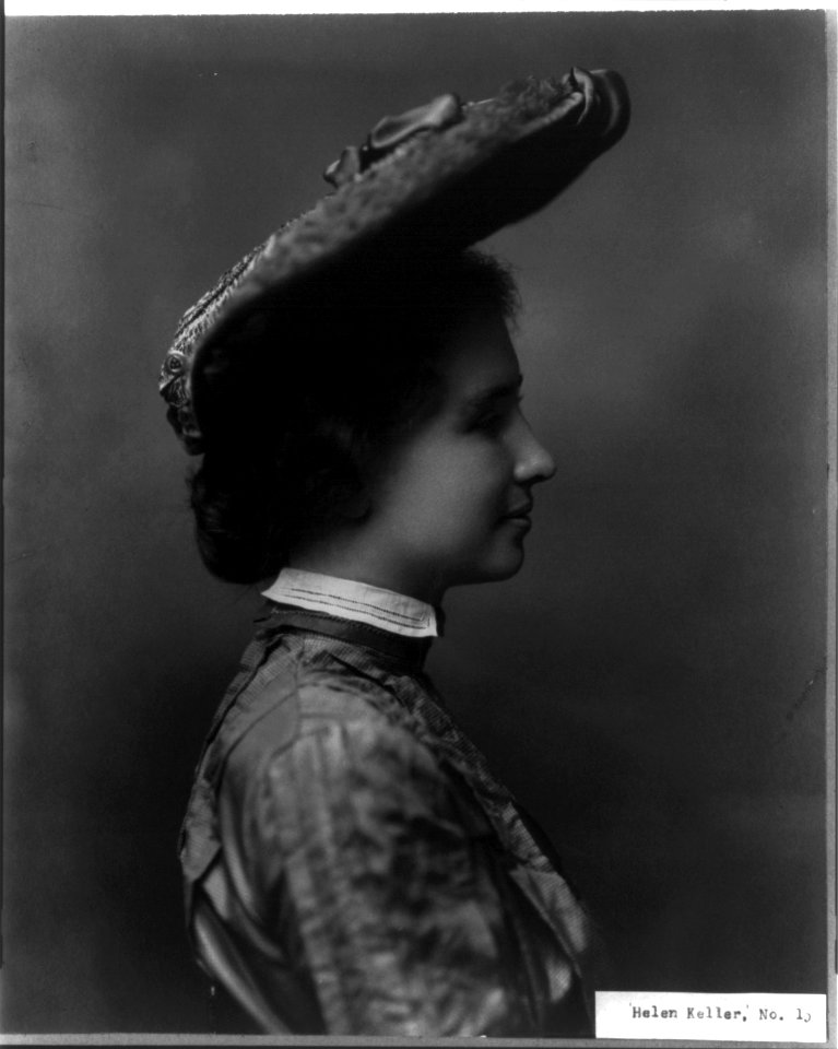 Helen Keller, bust portrait LCCN2016651808