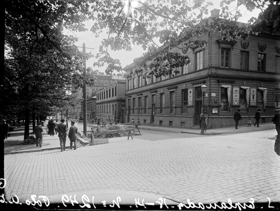 Helsinki 1900, Eteläesplanadi 14, 16, 18. Korkeavuorenkatu 47. Runebergin esplanadi. - N1249 - hkm.HKMS000005-km0000mit7